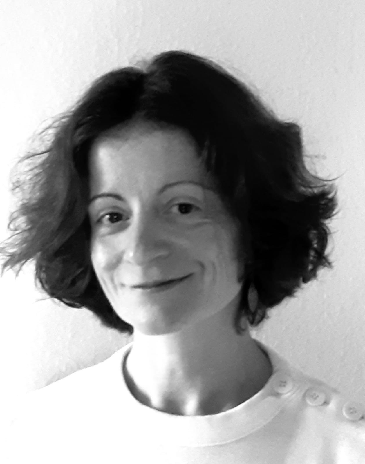 Aline Stutz, secrétaire adjointe de la Fédération Européenne de Psychogénéalogie